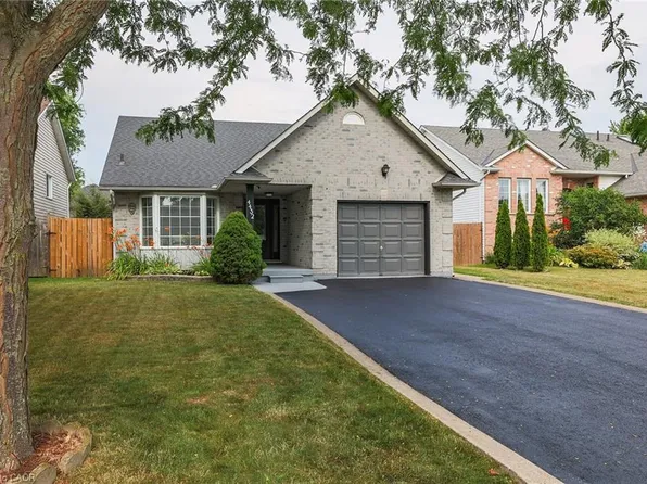 4432 Dennis Ave, Lincoln, ON L3J 0E3