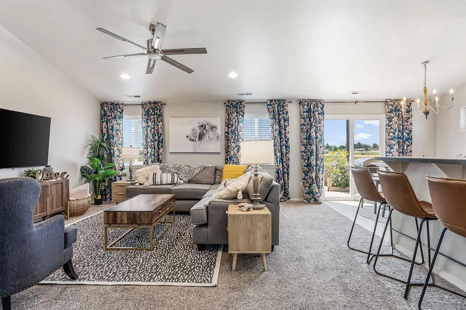 3 bed, 2.0 bath, 1399 sqft, $4,673 — Photo 3