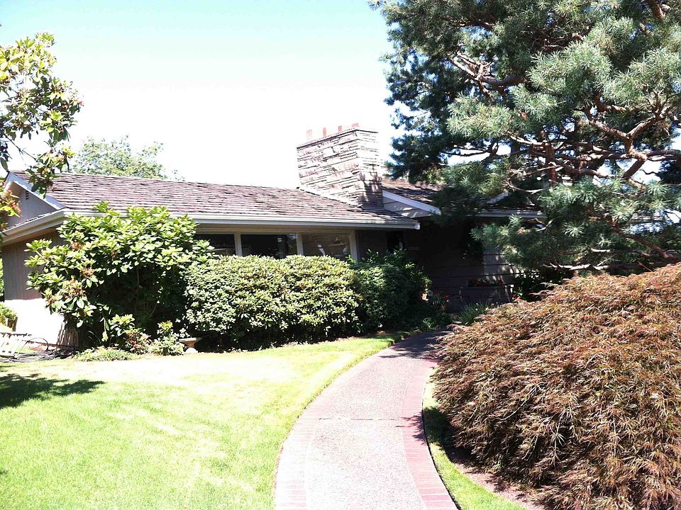 2nd image of 5755 63rd Ave NE
