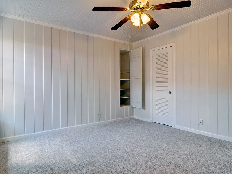 2409 Horne St — Photo 15