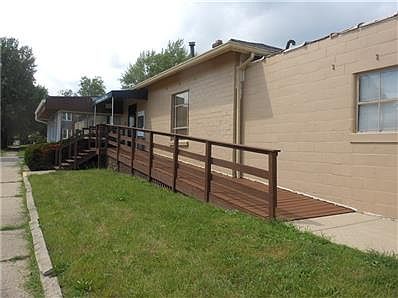 Ramp, handicap accessible