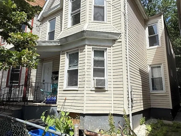 792 S 15th St — Photo 1