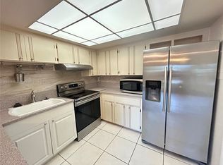 16 Toledo Ct #3-38, Davie, FL 33324