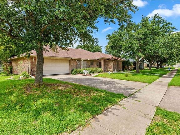 3rd image of 2005 Oak Leaf Dr