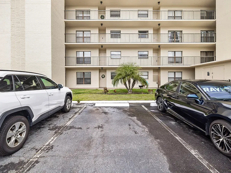 1000 Cove Cay Dr — Photo 39