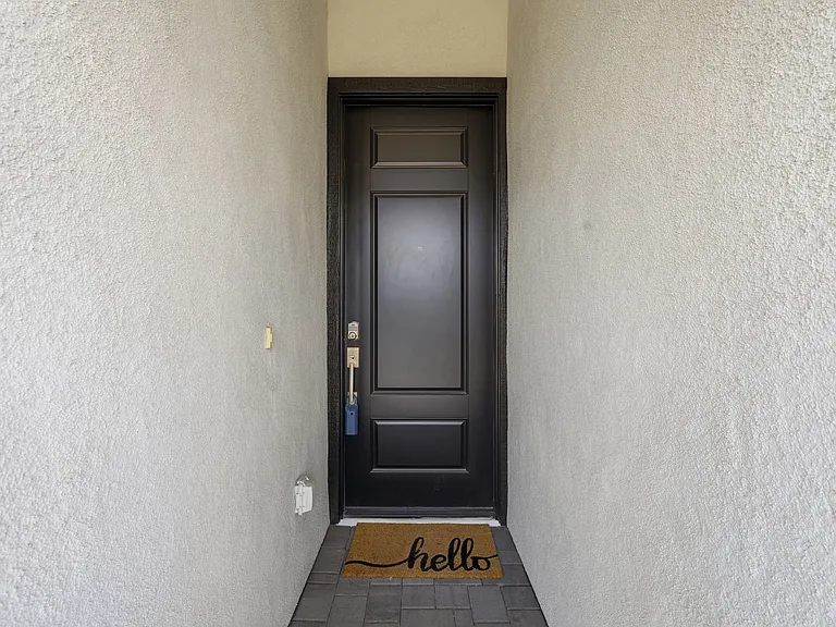 5028 E Shady Glen Ave — Photo 4