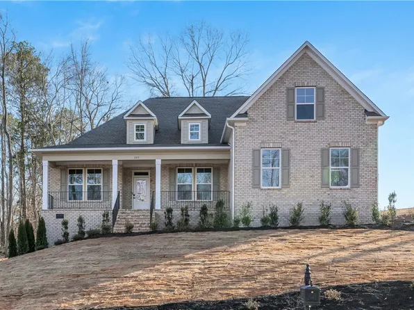 205 Spyglass Ln, Seneca, SC 29678