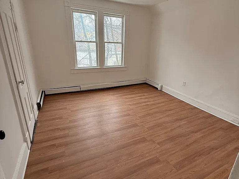 64 Irion St #3 — Photo 3