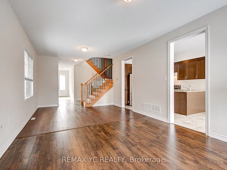 56 Walker Blvd — Photo 8