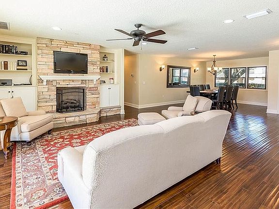 4th image of 8762 Harbor View Dr