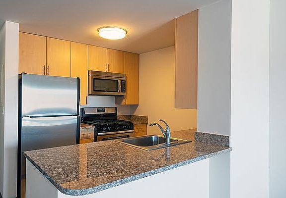 5th image of 153-30 89th Ave #1109