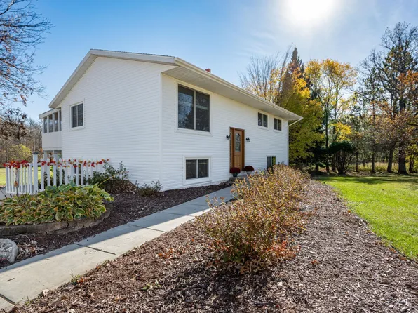 21834 Grouse Ln, Grand Rapids, MN 55744