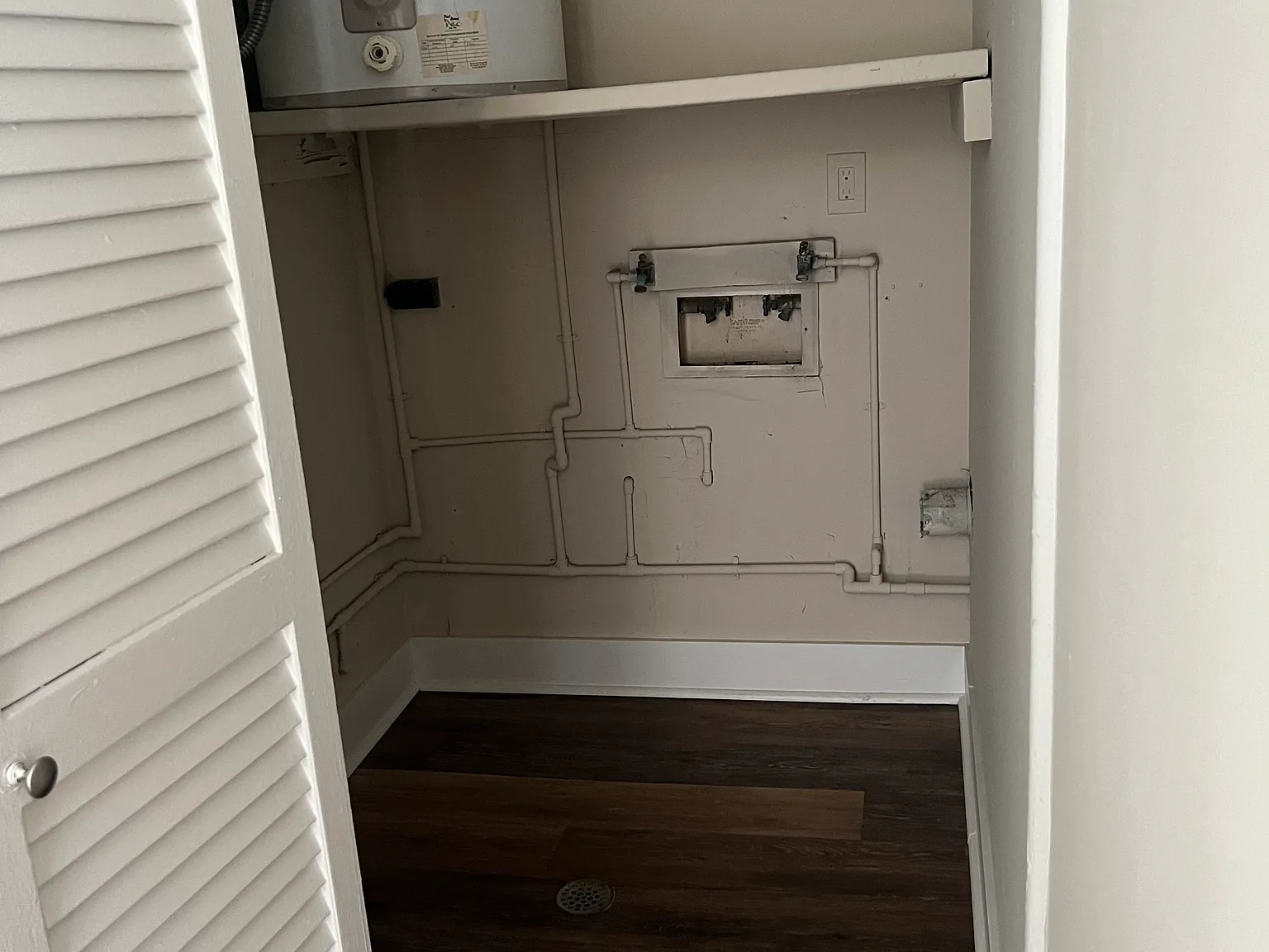 3 bed, 1.5 bath, 1360 sqft, $1,650 — Photo 4
