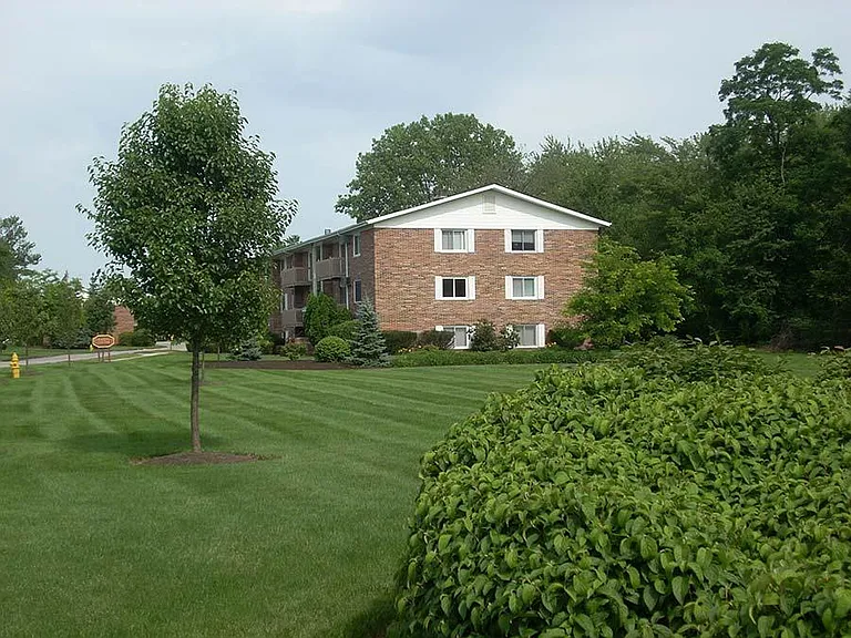 Solon Park Apartments — Photo 21