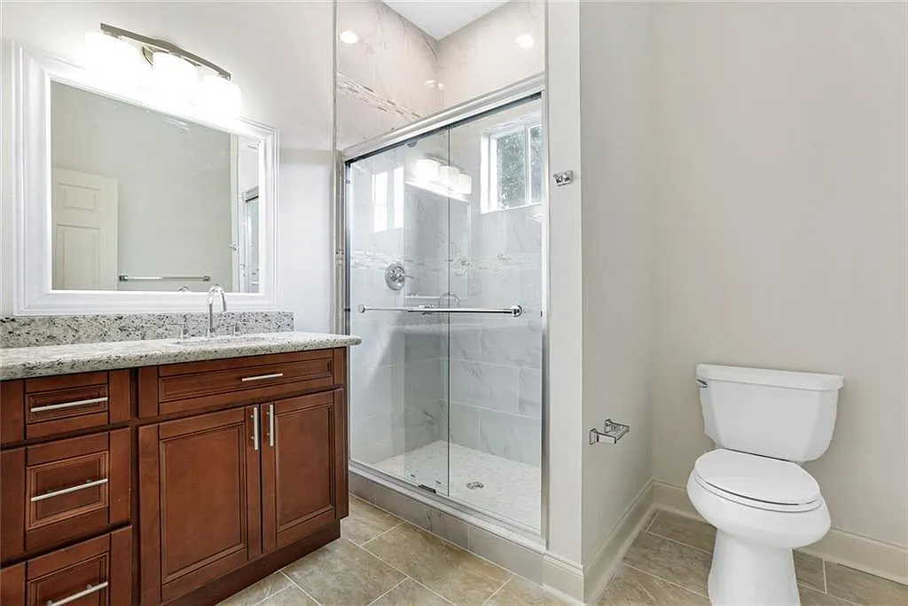 2521 Monroe St — Photo 3