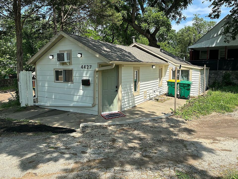 1st image of 4427 Mission Rd