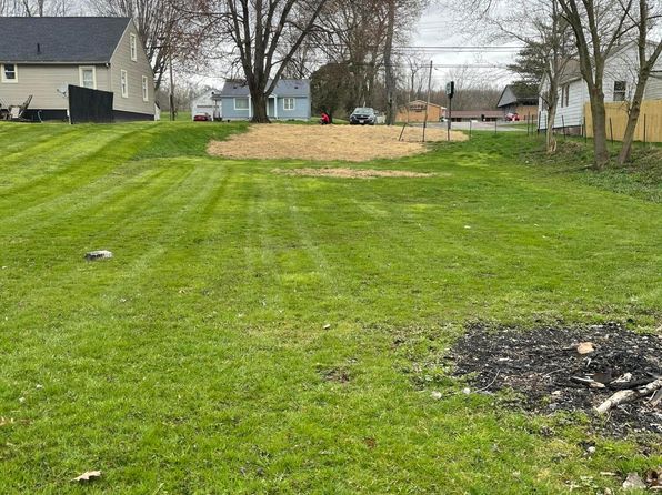 911 Charles St, Galion, OH 44833