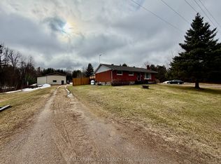 2313 B Line Rd, Laurentian Valley, ON K8A6W8