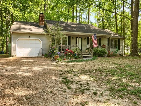 7015 Seawell Ave, Gloucester, VA 23061