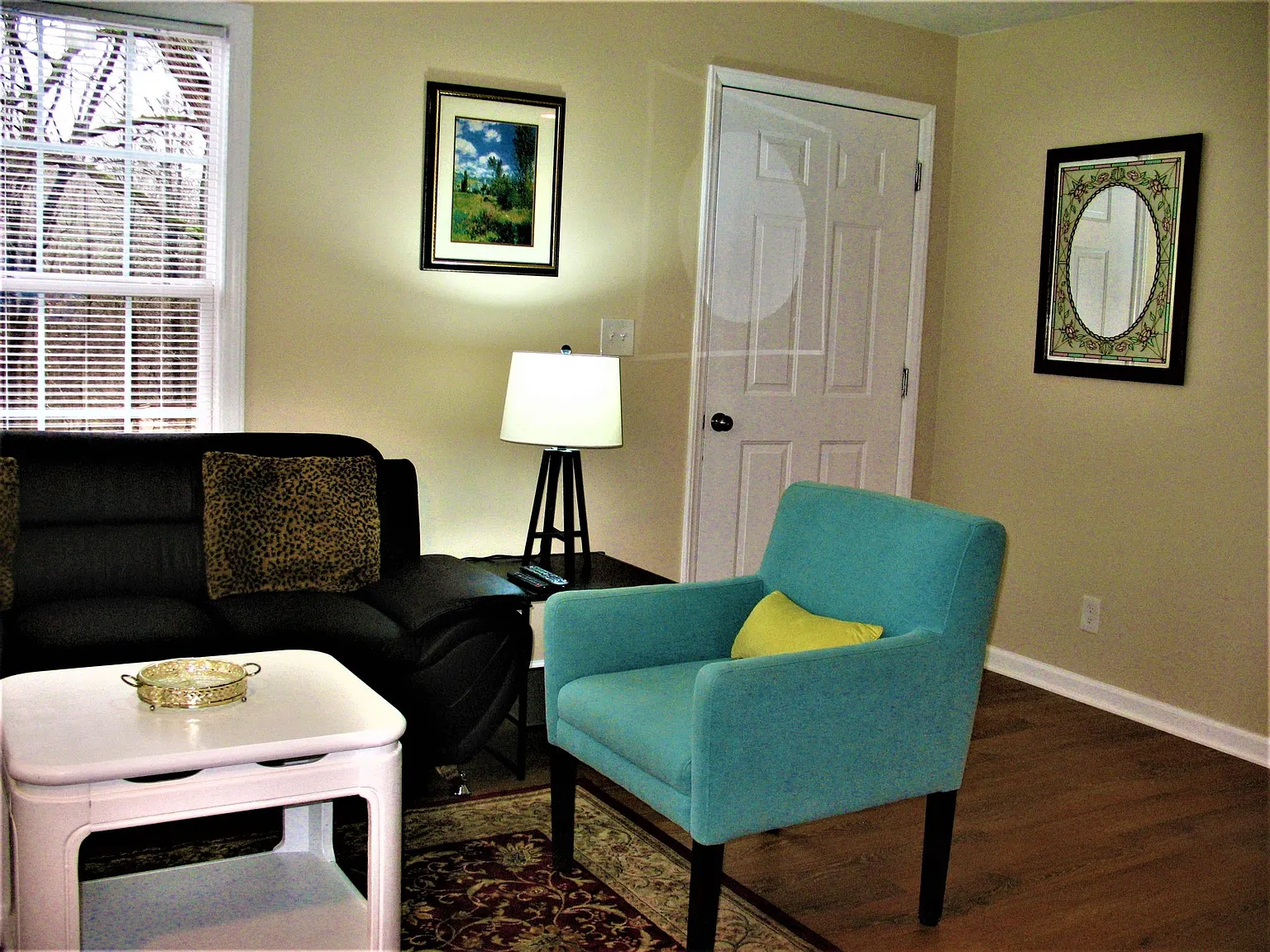 1 bed, 450 sqft, $1,150 — Photo 3