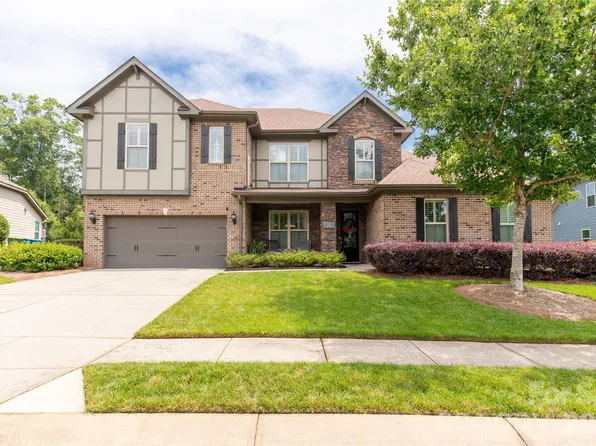 831 Tyne Dr, Fort Mill, SC 29715