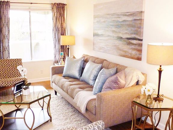 3rd image of 2256 Warfield Way Unit B