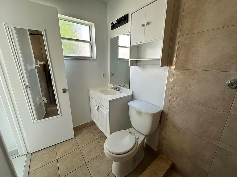 1705 Adams St #1705 — Photo 10