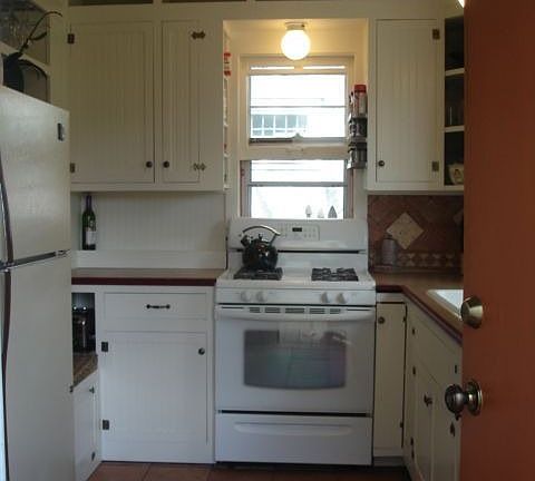 kitchen w/heated tiled floor
