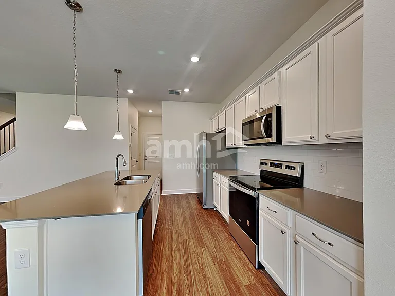 16516 Cheyanne Ct — Photo 3