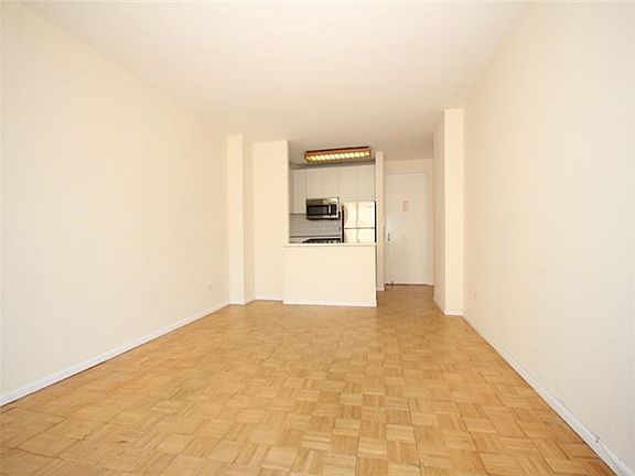 4th image of 130 W 79th St APT 15D