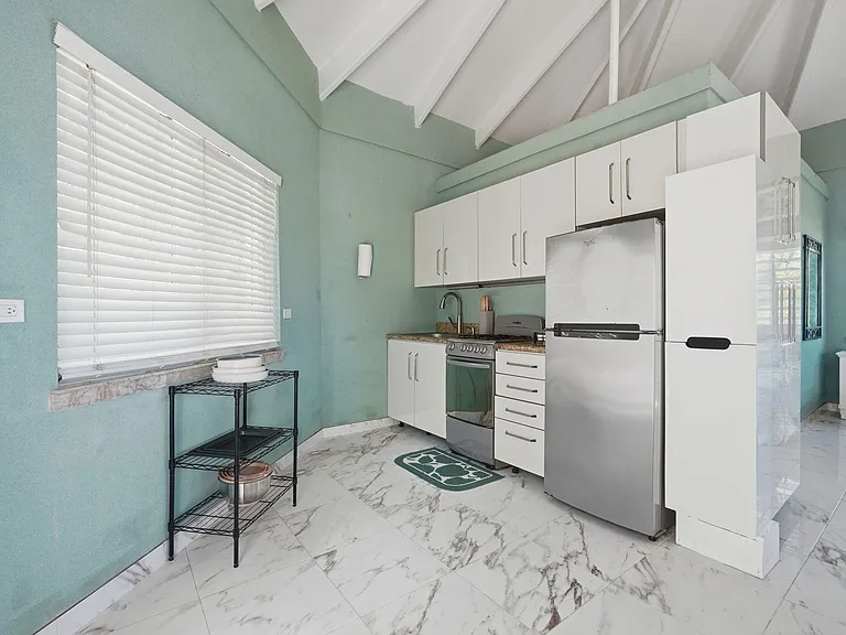 86 Enfield Green Est — Photo 5