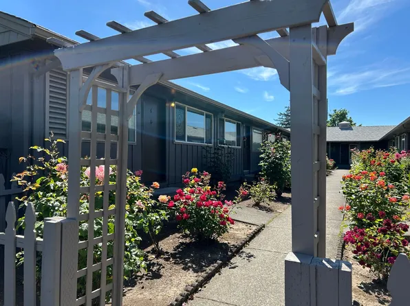 Brookpine Apartments, 2741 Brooks Ave NE #5, Salem, OR 97301