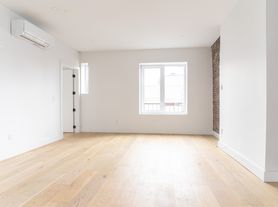 95 Verona St, Brooklyn, NY