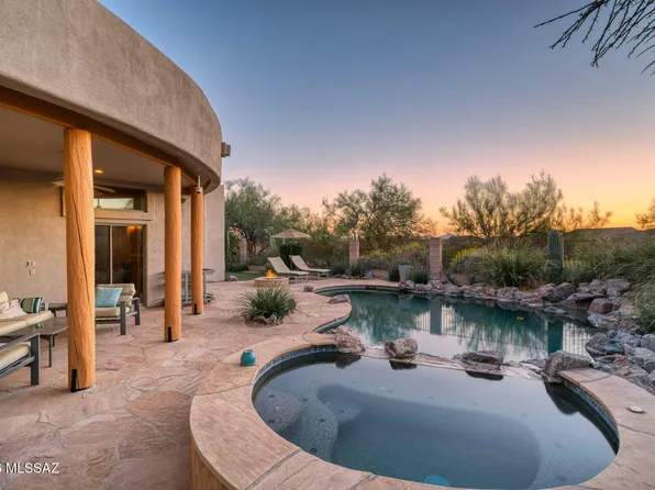 13235 N Booming Dr, Oro Valley, AZ 85755