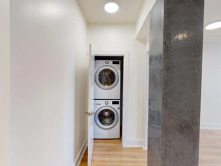 1290 Grove St — Photo 31