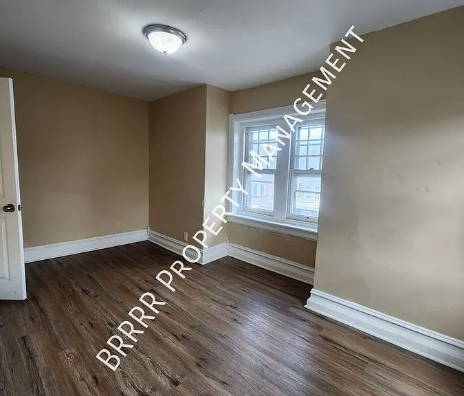 902 N 4th St #2 — Photo 13