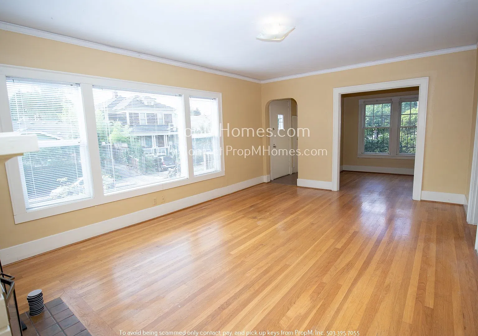 Charming Duplex In SE Portland! — Photo 2