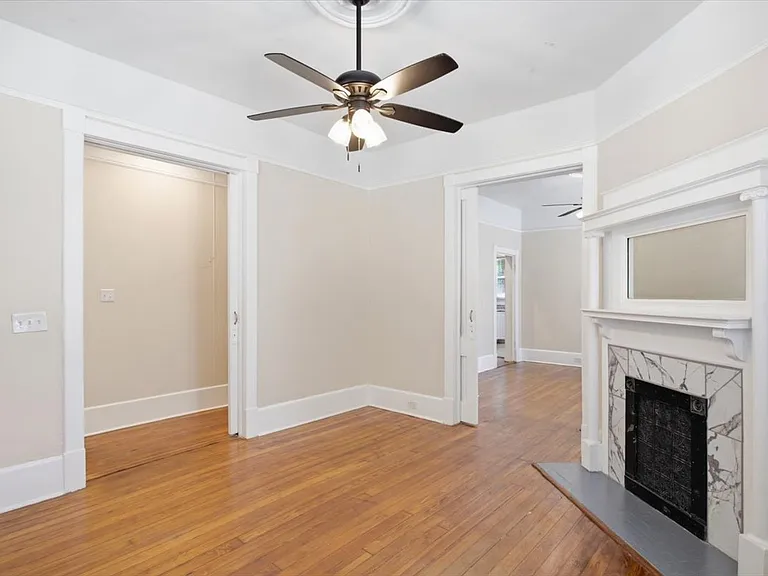 2301 Abercorn St #A — Photo 30