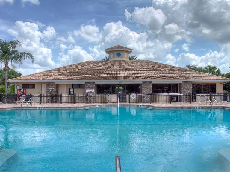 905 Fairway Cove Ln #205 — Photo 31