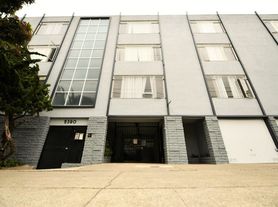 1p103 - 5390 Broadway, 1 beds  1.0 baths