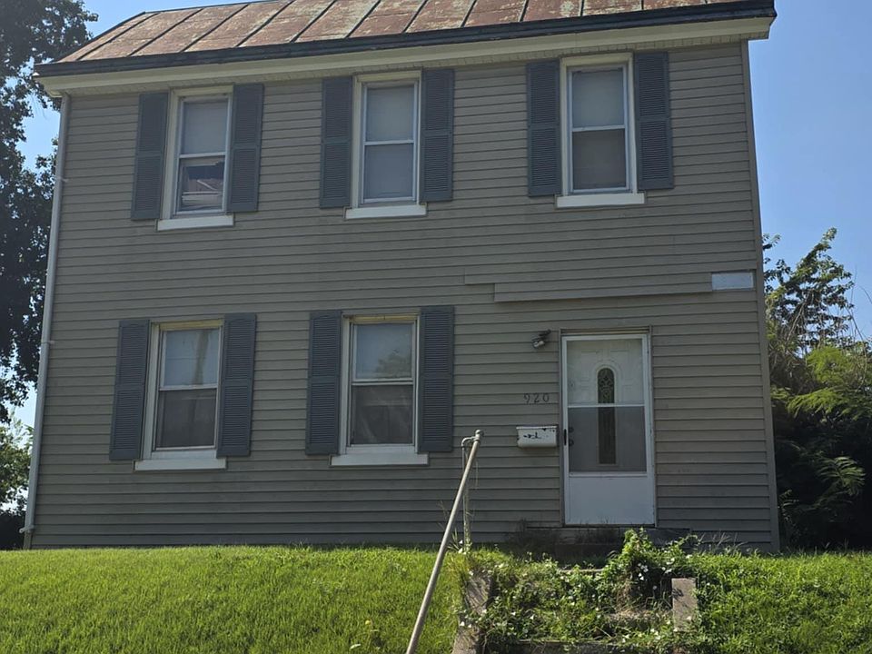 2nd image of 920 Payson Ave