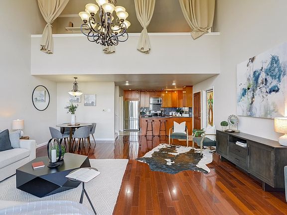 5th image of 3009 Melendy Dr APT 2