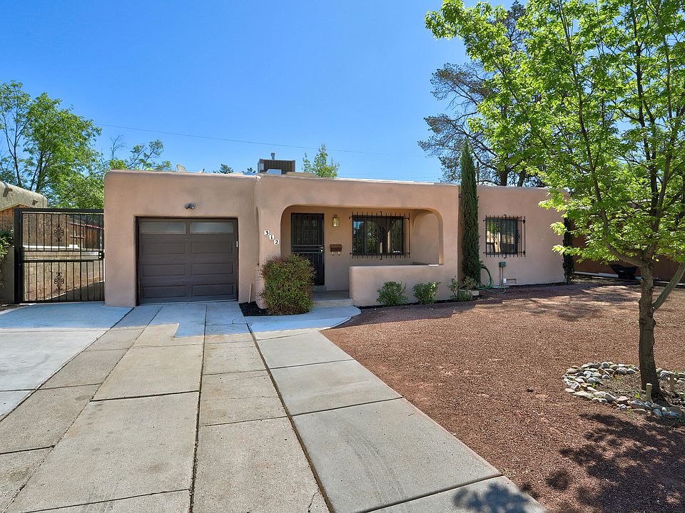 1st image of 312 Laguayra Dr NE