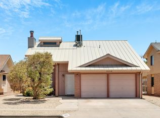 10956 Ernie Banks Dr, El Paso, TX 79934