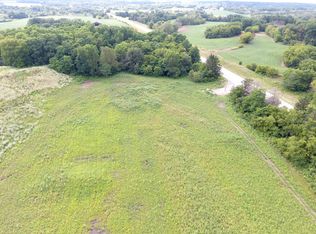 2 N English Settlement Ave, Burlington, WI 53105