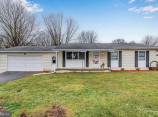 303 Garman Dr, Chambersburg, PA 17202