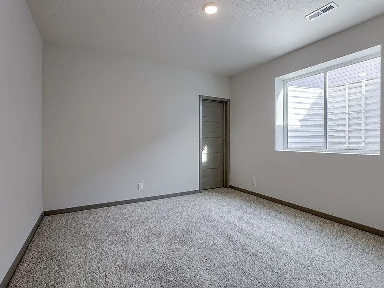 18467 Greenleaf St — Photo 19