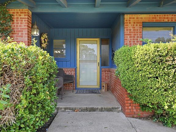 3rd image of 2709 54th St