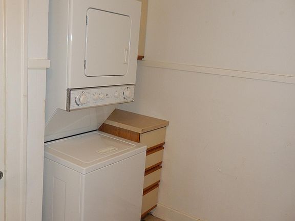 3rd image of 1044 W Huisache Ave #2