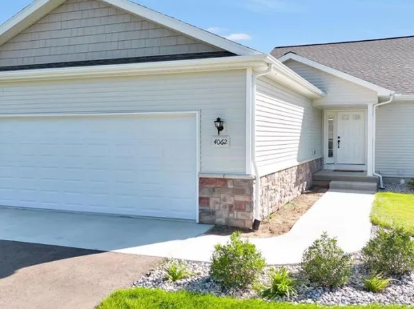 4062 Eastbridge Circle Rd, Stockbridge, MI 49285